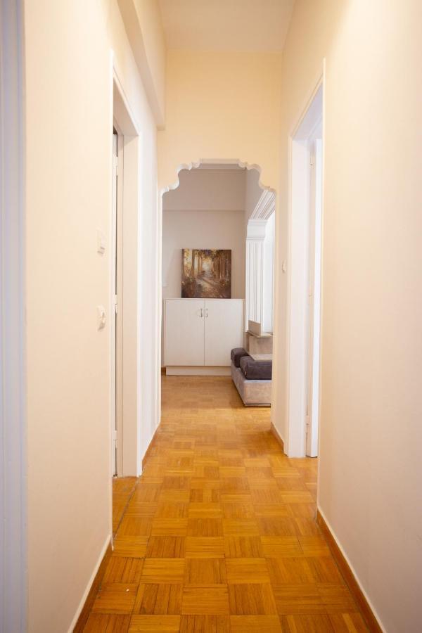 Efis Apartment Down Town Perfect Location نافبكْتوس المظهر الخارجي الصورة